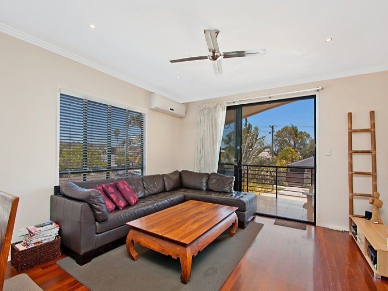 2/46 Second Avenue, Palm Beach QLD 4221