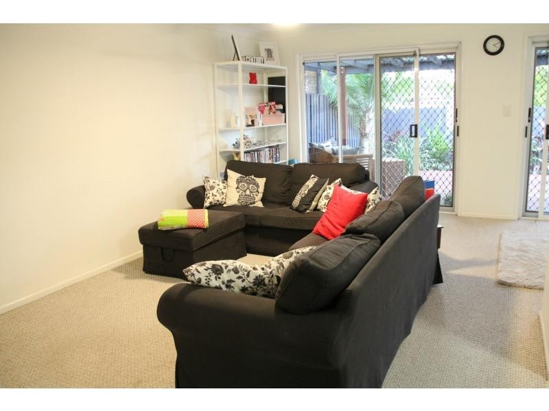 3/23 Sunbird Street, Burleigh Waters QLD 4220