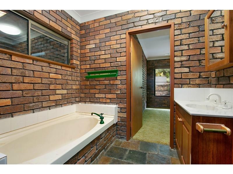 574 Tallebudgera Creek Road, Tallebudgera Valley QLD 4228