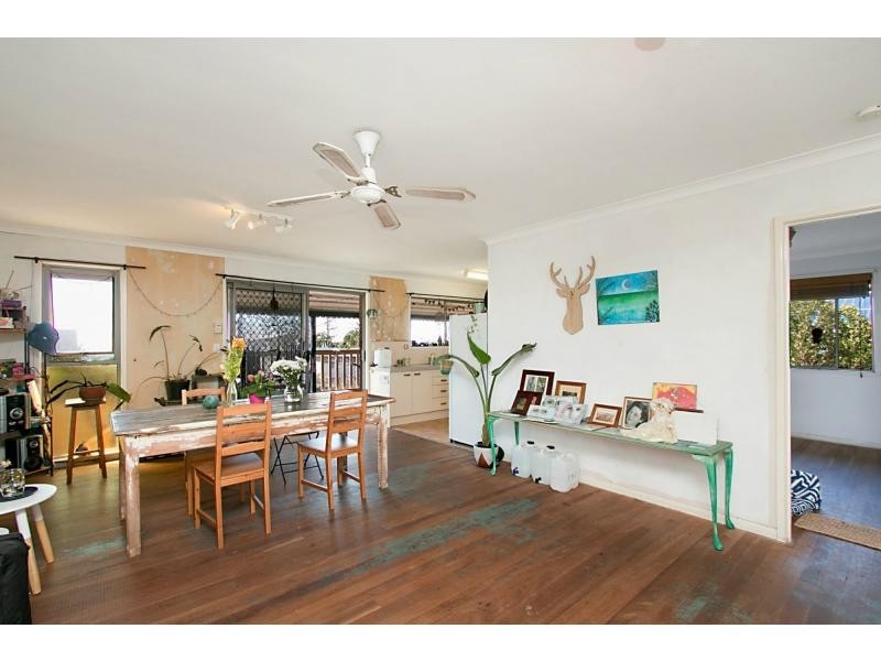 16 Woodgee Street, Currumbin QLD 4223