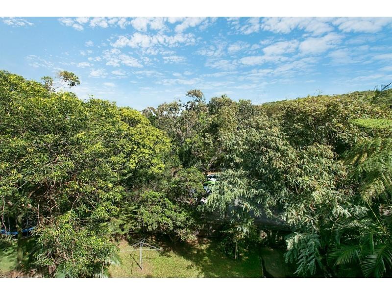 16 Woodgee Street, Currumbin QLD 4223