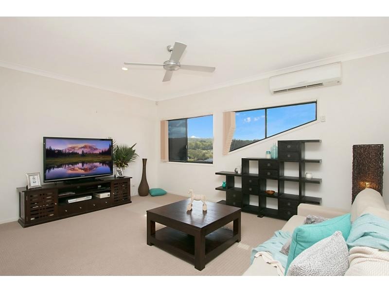 28 Sky Royal Terrace, Burleigh Heads QLD 4220