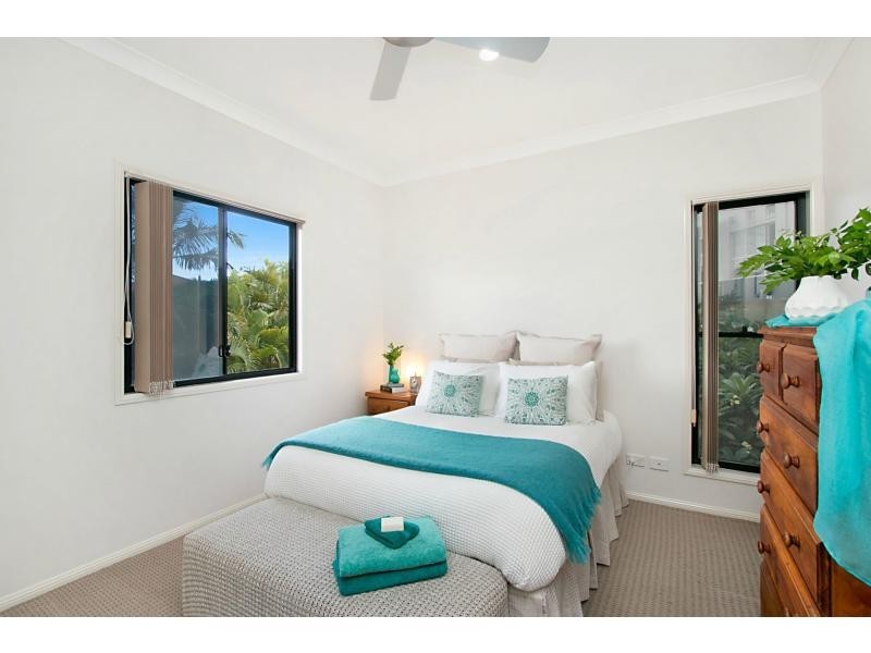 28 Sky Royal Terrace, Burleigh Heads QLD 4220