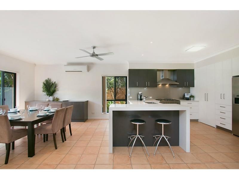 28 Sky Royal Terrace, Burleigh Heads QLD 4220