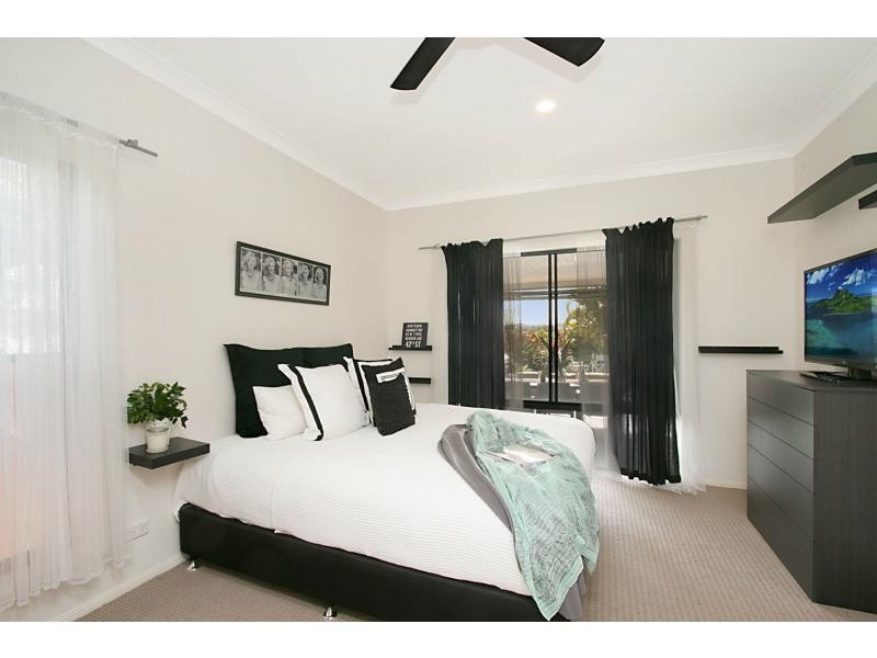 28 Sky Royal Terrace, Burleigh Heads QLD 4220