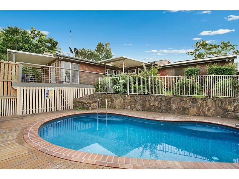 2 Branch Crescent, Reedy Creek QLD 4227