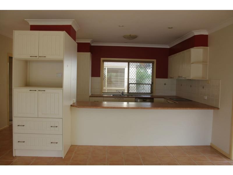 10 Cornell Court, Varsity Lakes QLD 4227