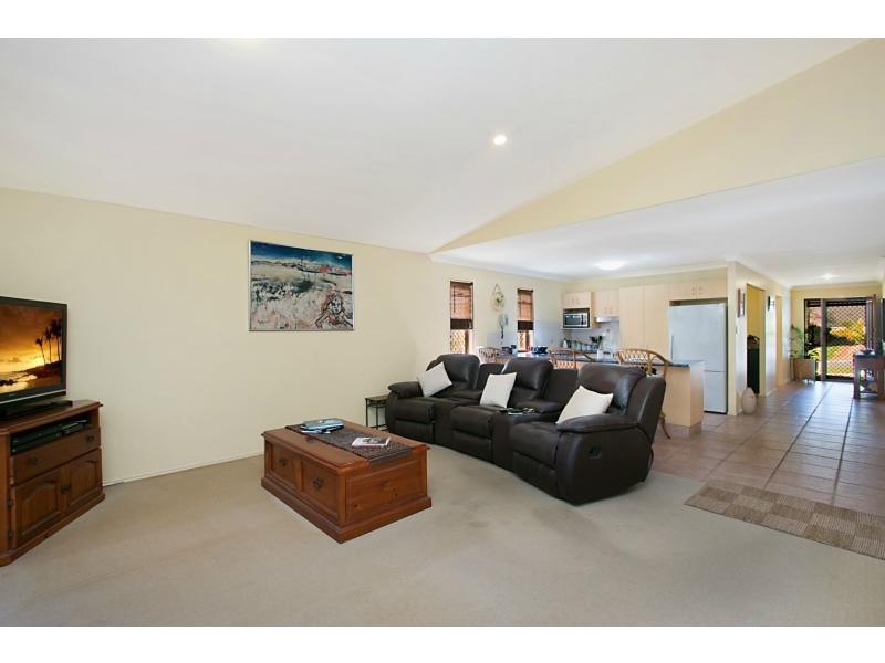 5 Tiarnna Close, Burleigh Heads QLD 4220