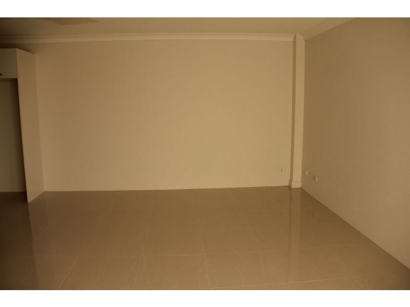 11/1871 Gold Coast Highway, Burleigh Heads QLD 4220
