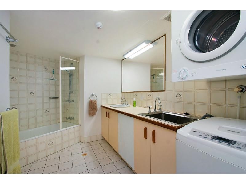 4/60 Goodwin Terrace, Burleigh Heads QLD 4220