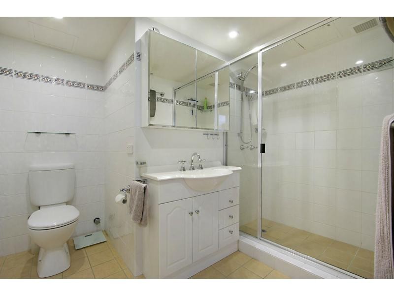 23/60 Goodwin Terrace, Burleigh Heads QLD 4220