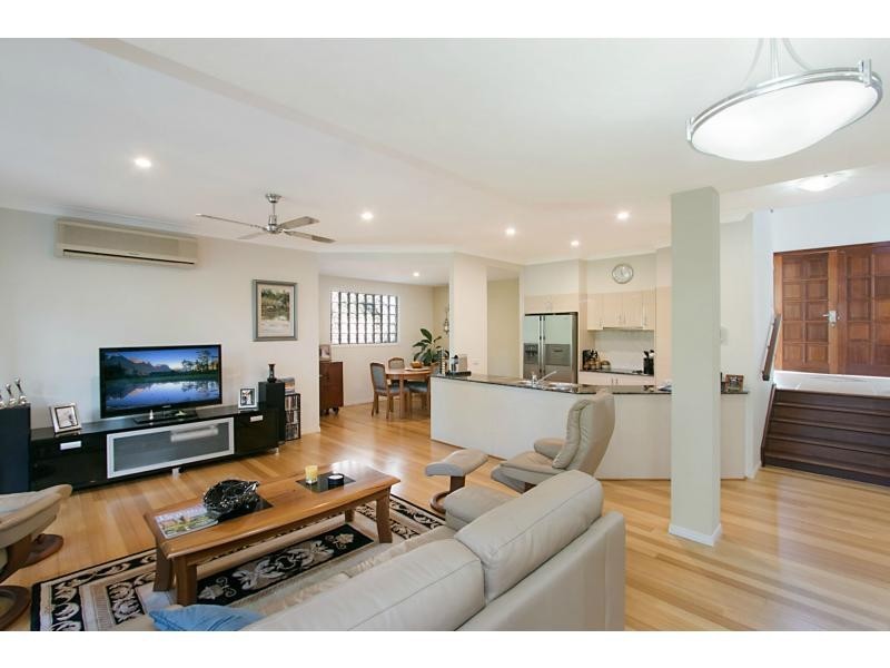 294 Ron Penhaligon Way, Robina QLD 4226