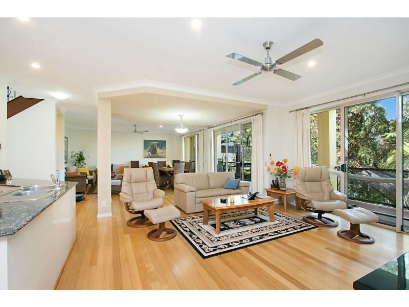 294 Ron Penhaligon Way, Robina QLD 4226