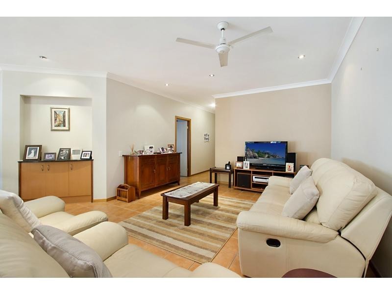 10/27 Beachcomber Court, Burleigh Waters QLD 4220