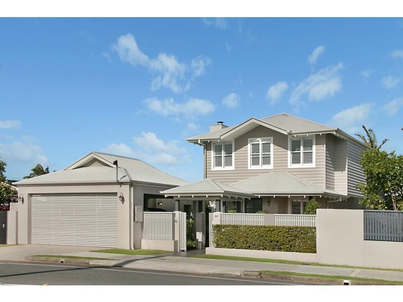 90 Tallebudgera Drive, Palm Beach QLD 4221