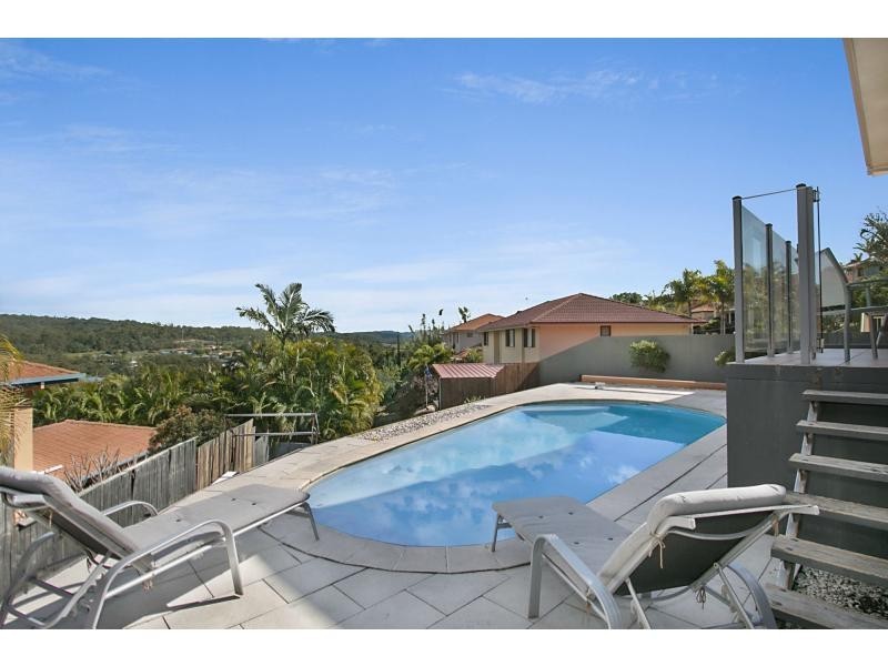 2/79 Sky Royal Terrace, Burleigh Heads QLD 4220