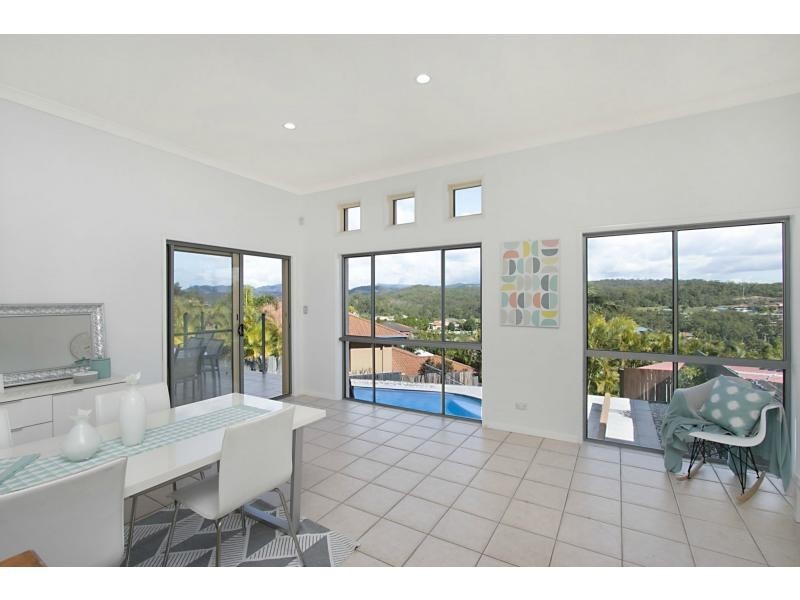 2/79 Sky Royal Terrace, Burleigh Heads QLD 4220