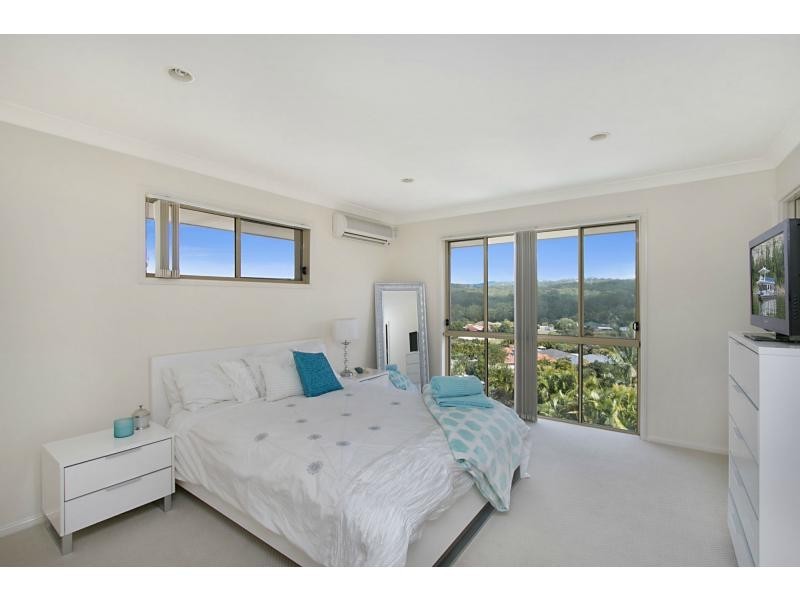2/79 Sky Royal Terrace, Burleigh Heads QLD 4220