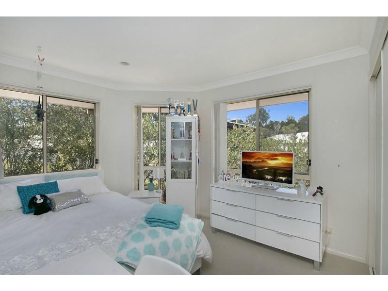 2/79 Sky Royal Terrace, Burleigh Heads QLD 4220