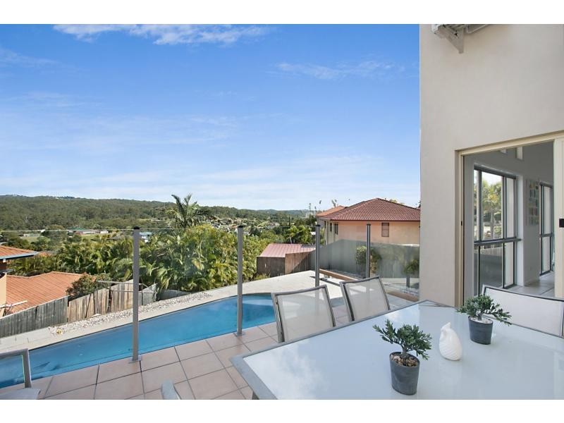 2/79 Sky Royal Terrace, Burleigh Heads QLD 4220