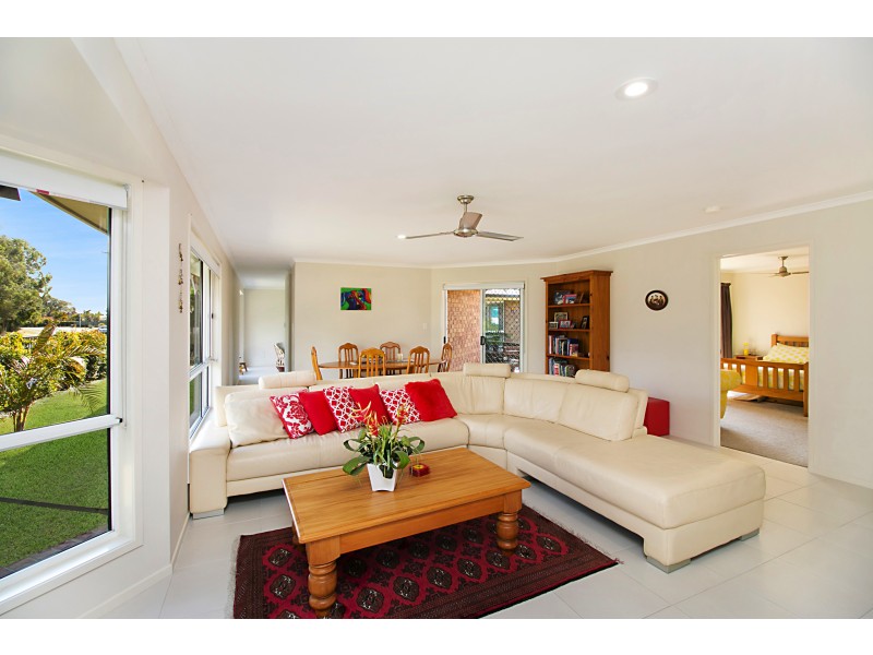 2 Resort Drive, Robina QLD 4226