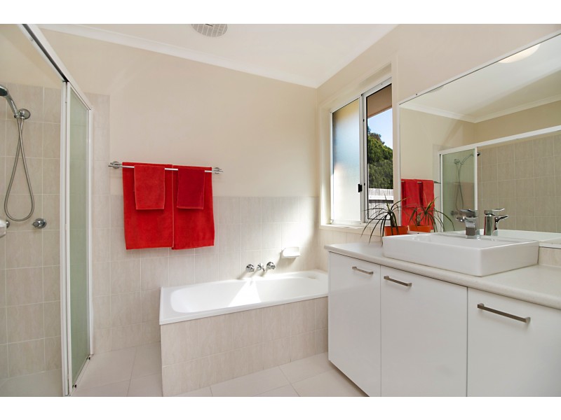 2 Resort Drive, Robina QLD 4226