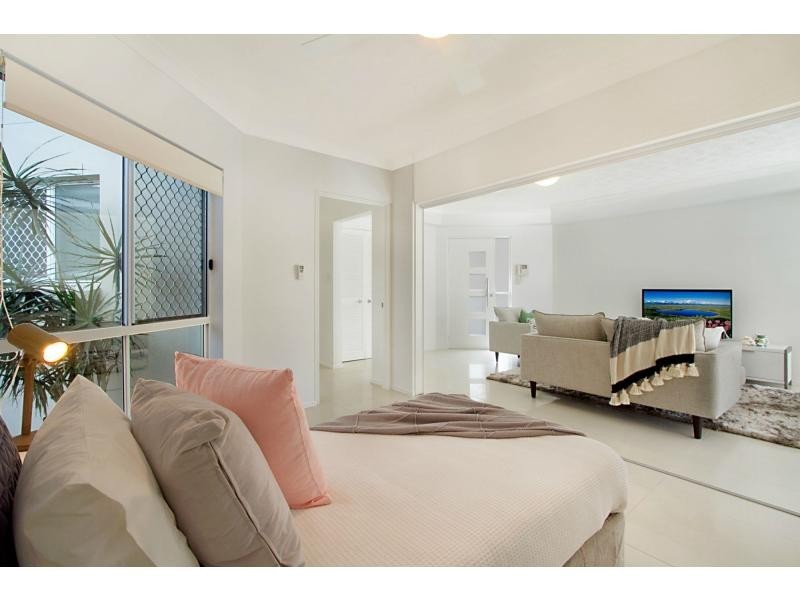 1/12 Tamborine Street, Mermaid Beach QLD 4218