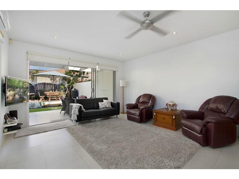 1/1874 Gold Coast Highway, Burleigh Heads QLD 4220
