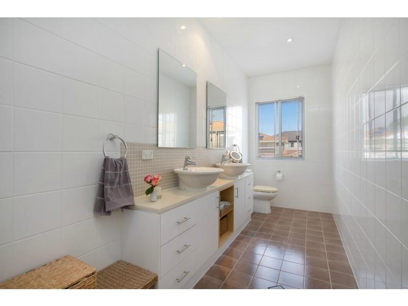 1/1874 Gold Coast Highway, Burleigh Heads QLD 4220