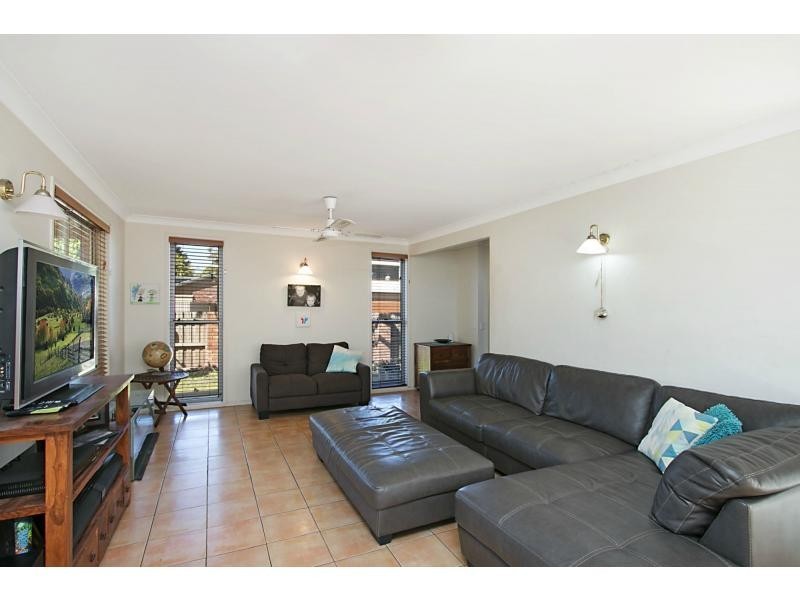 37 Twenty Seventh Avenue, Palm Beach QLD 4221
