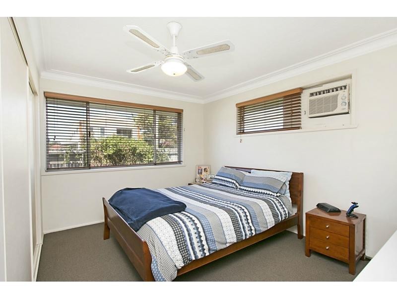 37 Twenty Seventh Avenue, Palm Beach QLD 4221