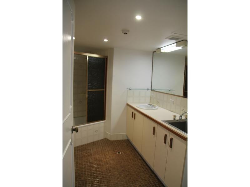 28/60 Goodwin Terrace, Burleigh Heads QLD 4220