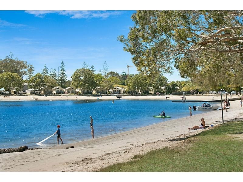 4/32 Murlong Crescent, Palm Beach QLD 4221