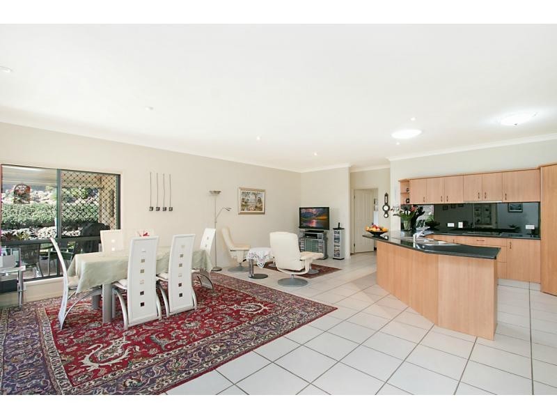 39 Cowell Drive, Burleigh Heads QLD 4220