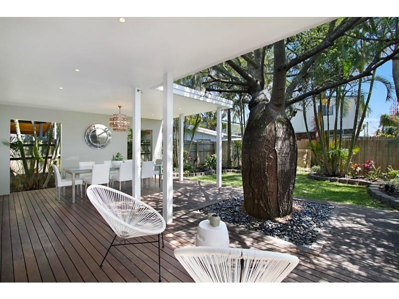 11 Sportsman Avenue, Mermaid Beach QLD 4218