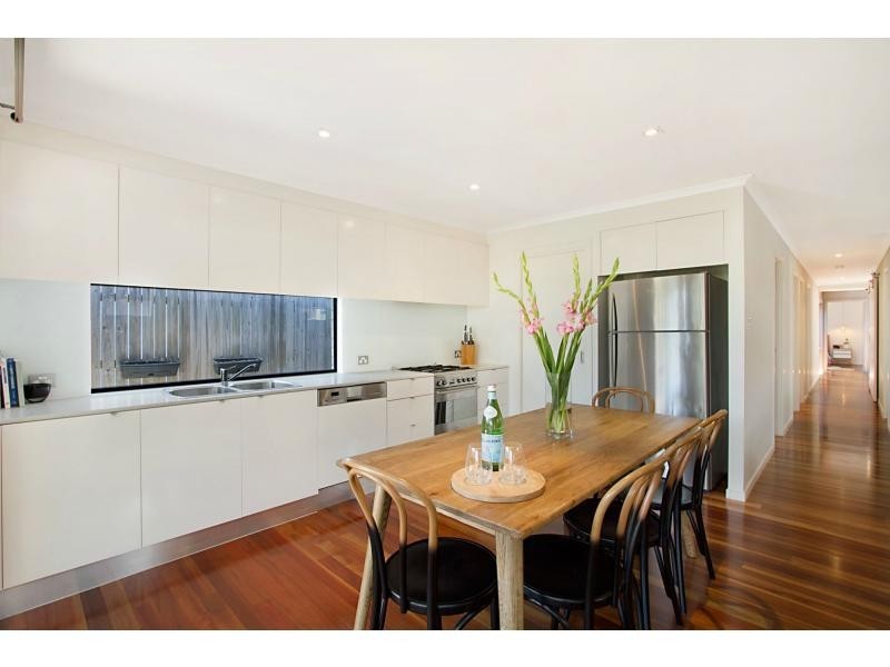 11 Sportsman Avenue, Mermaid Beach QLD 4218