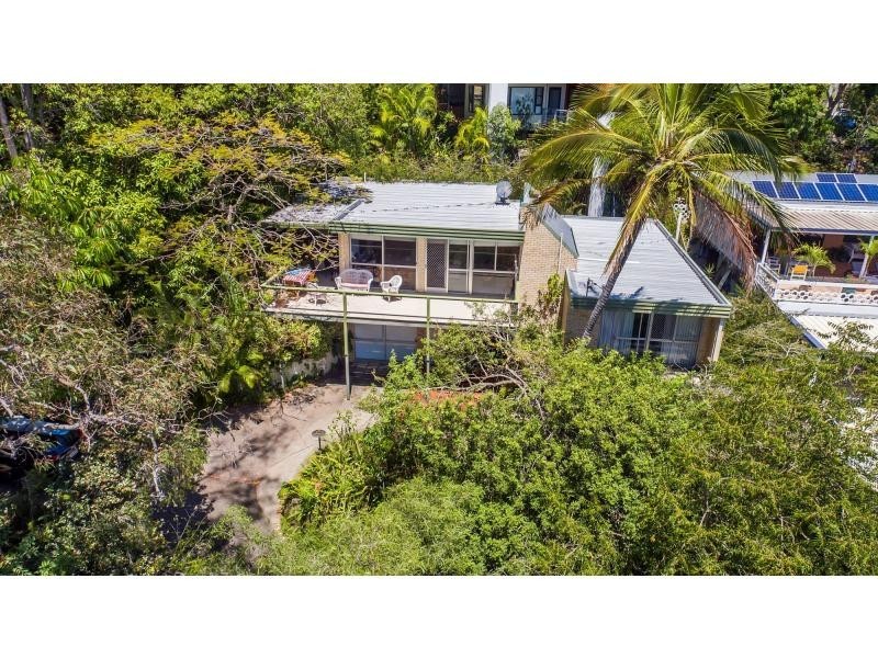 2 Hill Avenue, Burleigh Heads QLD 4220