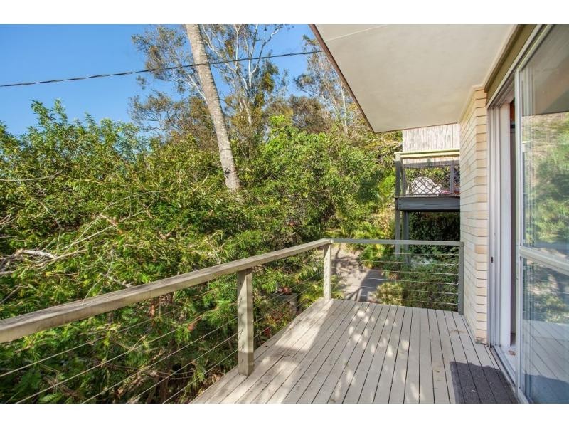 2 Hill Avenue, Burleigh Heads QLD 4220