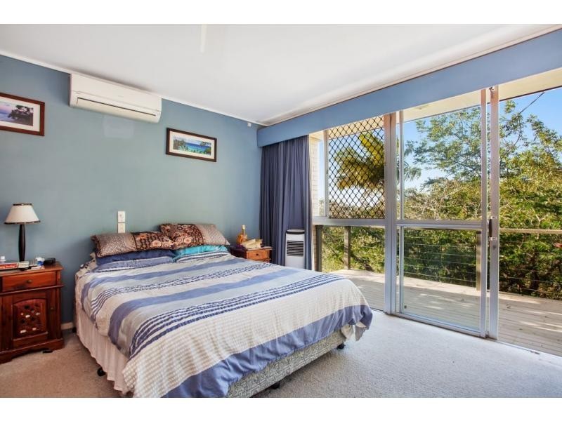 2 Hill Avenue, Burleigh Heads QLD 4220