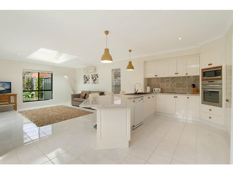 29 Sea Eagle Drive, Burleigh Waters QLD 4220