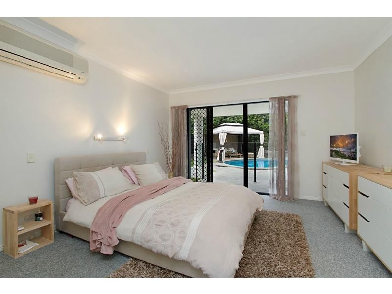 29 Sea Eagle Drive, Burleigh Waters QLD 4220