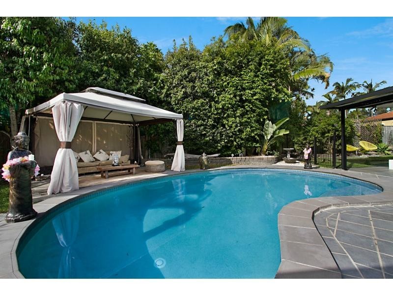 29 Sea Eagle Drive, Burleigh Waters QLD 4220