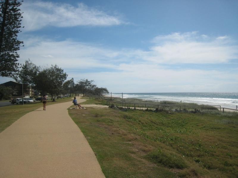 19 Chainey Avenue, Miami QLD 4220