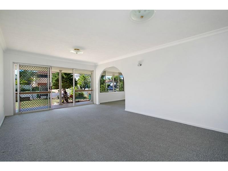 46 Fifth Avenue, Palm Beach QLD 4221
