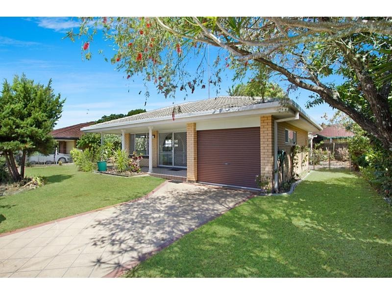 46 Fifth Avenue, Palm Beach QLD 4221