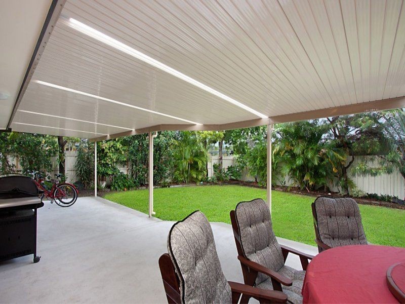 16 Willis Court, Mermaid Waters QLD 4218