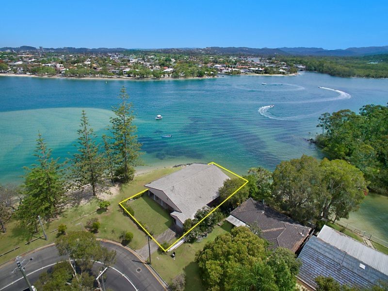 2 Elanora Drive, Burleigh Heads QLD 4220