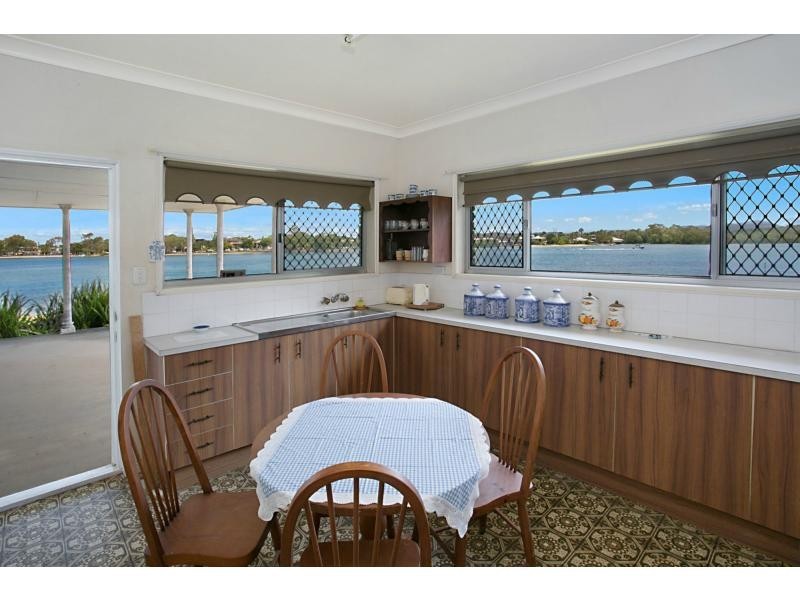 2 Elanora Drive, Burleigh Heads QLD 4220