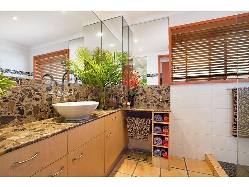 4/55 Hayle Street, Burleigh Heads QLD 4220