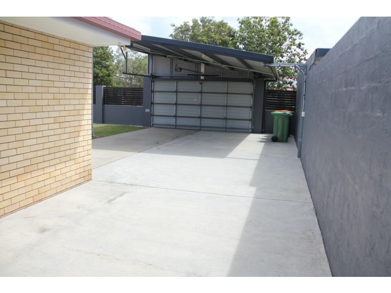 7 Bradley Avenue, Miami QLD 4220